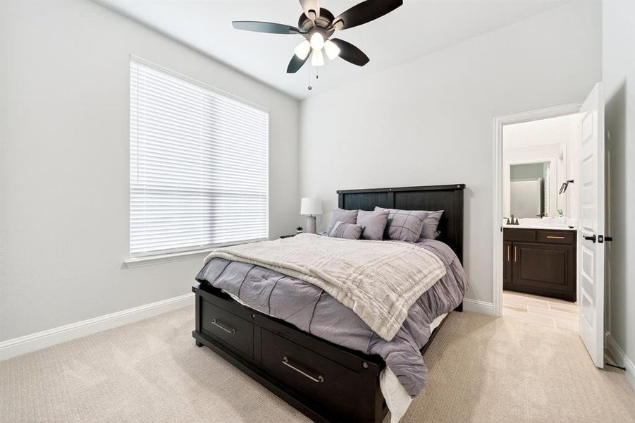 Furnished interior view inside a new home in Heritage, McLendon-Chisholm (Image 12). Furnished interior view inside a new home in Heritage, McLendon-Chisholm (Image 12).