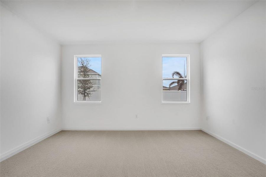 Spacious, unfurnished interior of a new home in Cypress Park Estates, Haines City (Image 38).