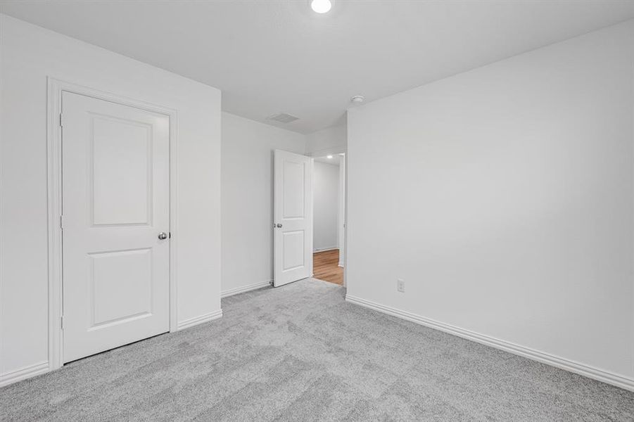 Spacious, unfurnished interior of a new home in River Ridge, Crandall (Image 21). Spacious, unfurnished interior of a new home in River Ridge, Crandall (Image 21).