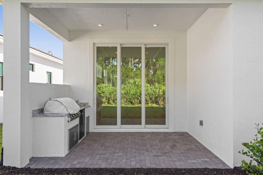 Rear Exterior Rear Exterior