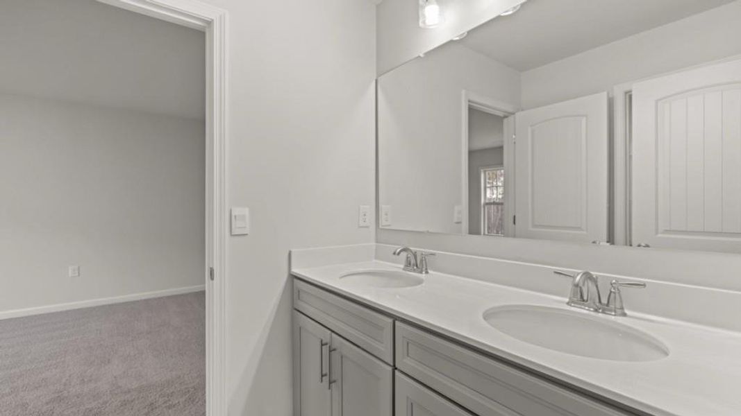 Image 35 of a home in Hamptons at Riverwood East.