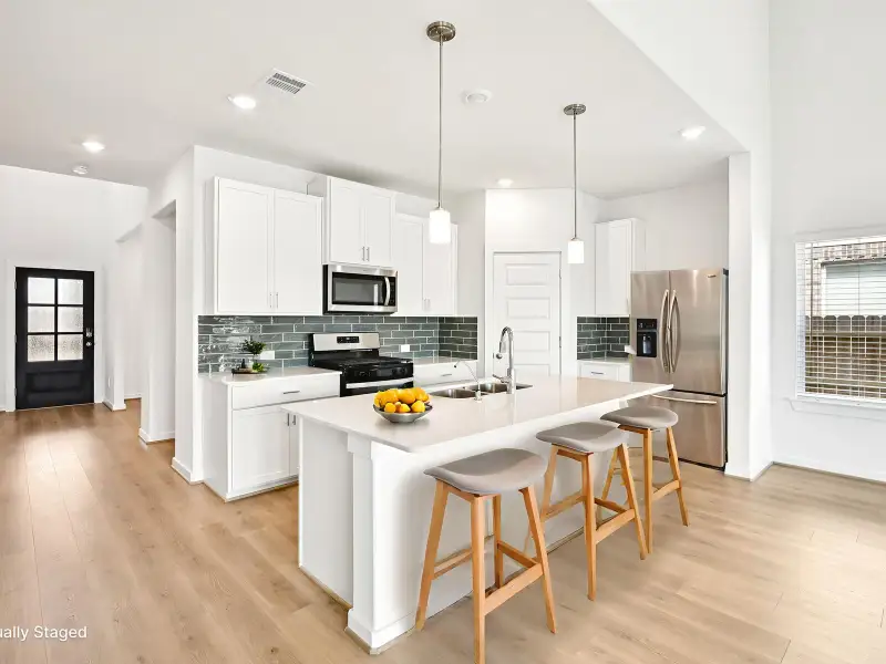 Furnished interior view inside a new home in Stewart's Ranch, Conroe (Image 5).