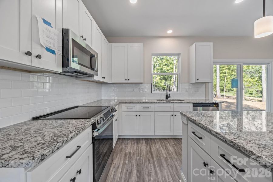 Furnished interior view inside a new home in , Kings Mountain (Image 5).