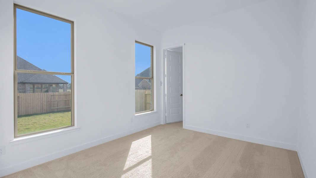 Spacious, unfurnished interior of a new home in Briarley 70', Montgomery (Image 16).