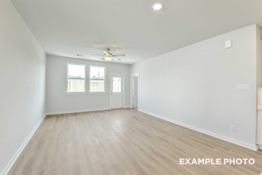 Spacious, unfurnished interior of a new home in Windmill Estates, Magnolia (Image 21).