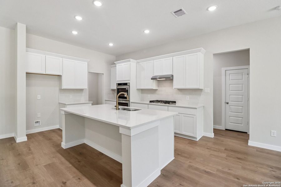 Furnished interior view inside a new home in Bonita Vista, Pleasanton (Image 5).