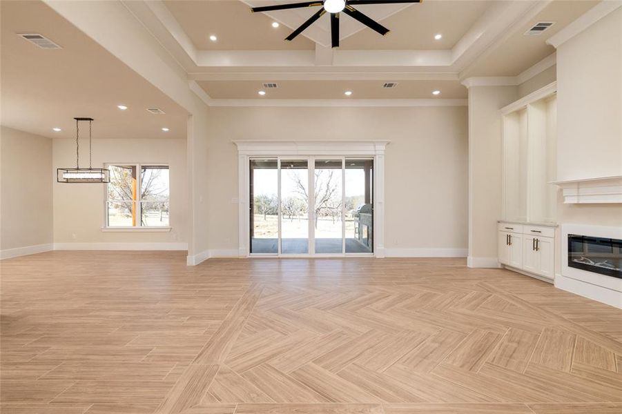 Spacious, unfurnished interior of a new home in , Granbury (Image 31).