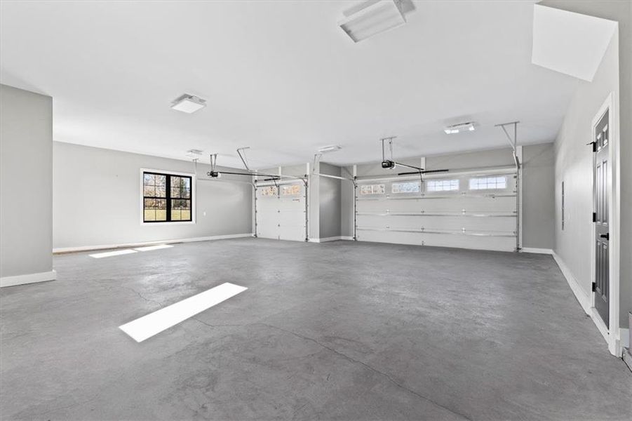 Spacious, unfurnished interior of a new home in , Bremen (Image 29).