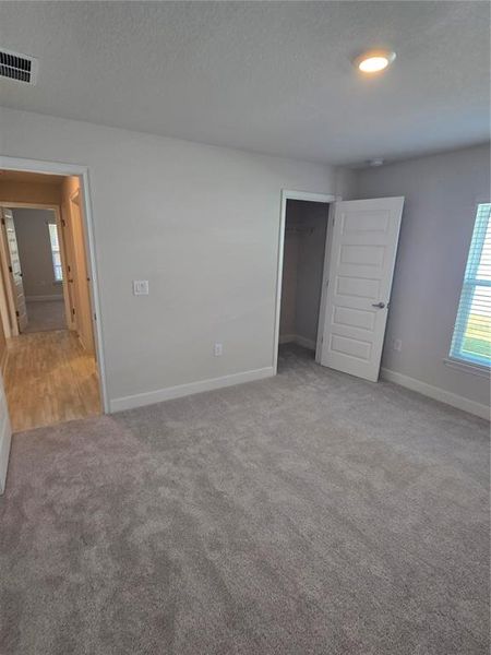 Spacious, unfurnished interior of a new home in Wyld Palms, Inverness (Image 17).