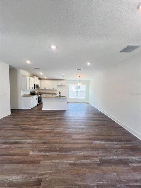 Spacious, unfurnished interior of a new home in Highland Hills, Hudson (Image 18).