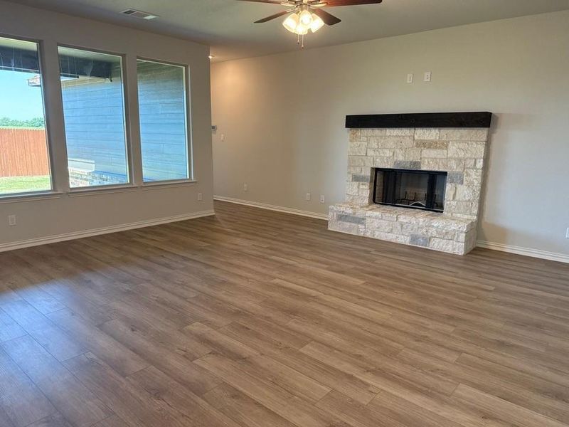 Spacious, unfurnished interior of a new home in Covenant Park, Springtown (Image 9). Spacious, unfurnished interior of a new home in Covenant Park, Springtown (Image 9).