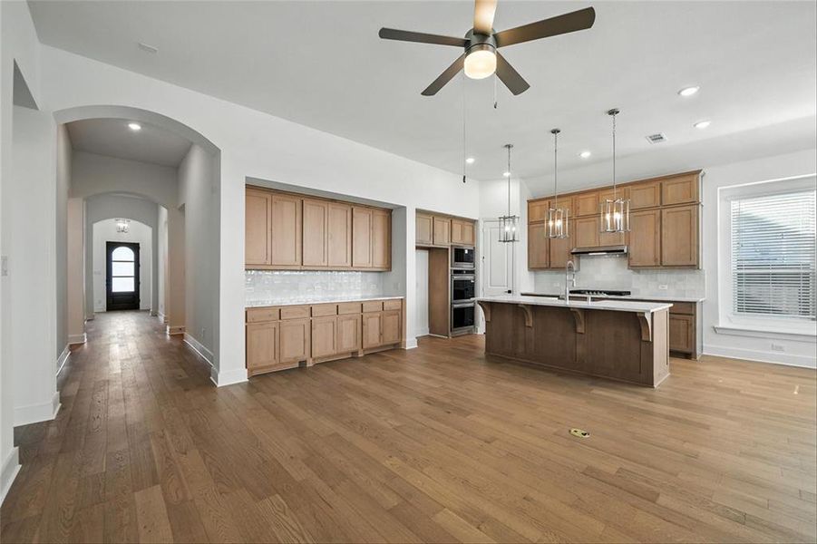 1636ShandyLnDENTR008