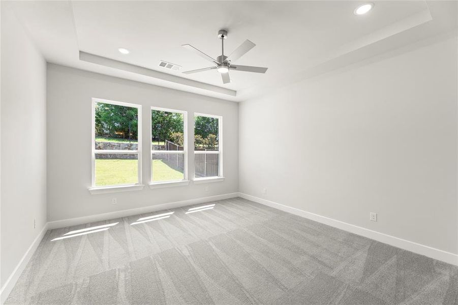 Spacious, unfurnished interior of a new home in The Highlands, Rockwall (Image 11). Spacious, unfurnished interior of a new home in The Highlands, Rockwall (Image 11).