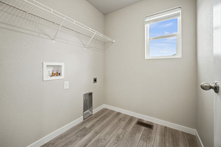 Representative unfurnished interior of a home built from the Olive by View Homes in Aspen Ranch, Fountain (Image 30).