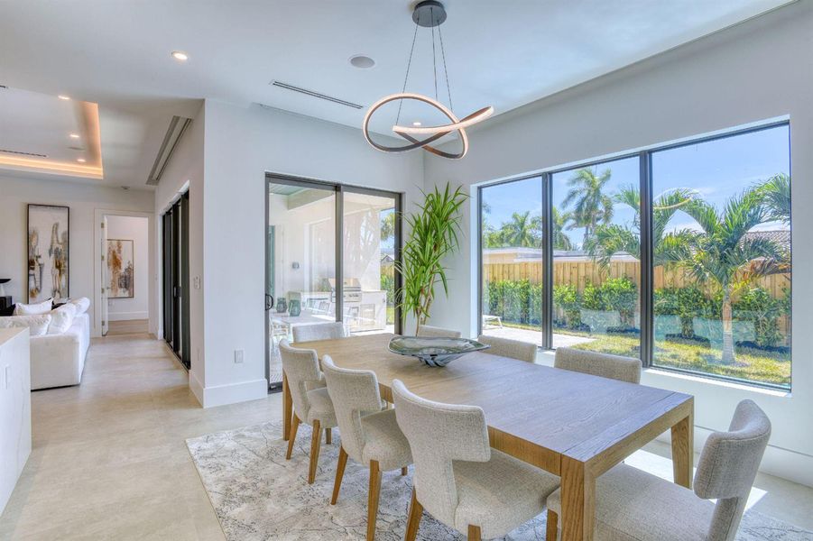 6 Dining Room 2