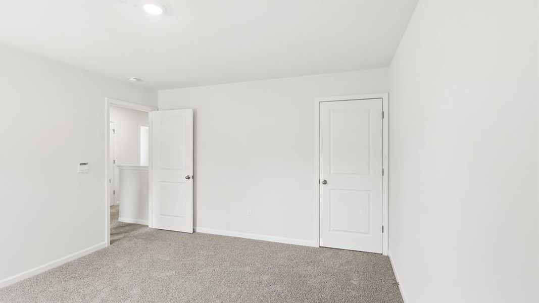 Spacious, unfurnished interior of a new home in Palmetto Valley, Anderson (Image 27).