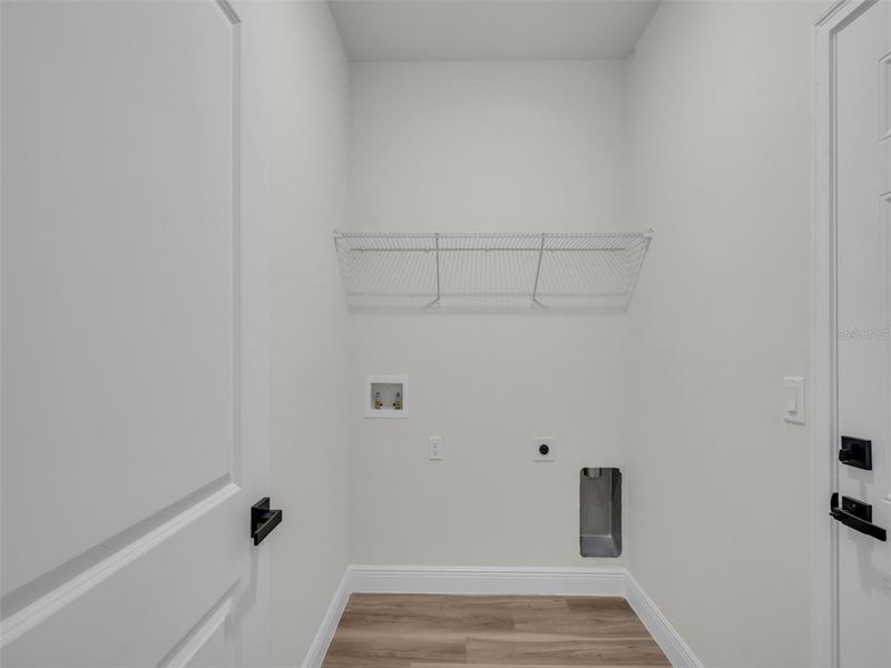 Furnished interior view inside a new home in , Ocala (Image 7).