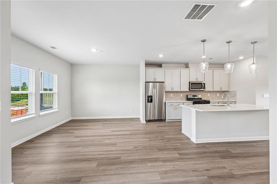 Spacious, unfurnished interior of a new home in , Cumming (Image 43).