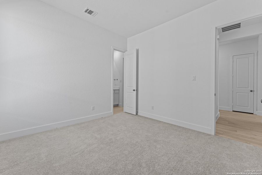 Spacious, unfurnished interior of a new home in , New Braunfels (Image 12). Spacious, unfurnished interior of a new home in , New Braunfels (Image 12).