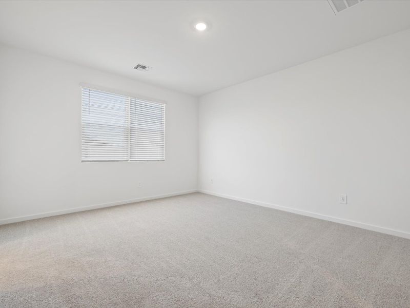Spacious, unfurnished interior of a new home in Rancho Mirage Estate Series, Maricopa (Image 12).