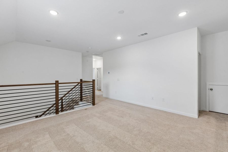 Spacious, unfurnished interior of a new home in Mavera, Conroe (Image 23). Spacious, unfurnished interior of a new home in Mavera, Conroe (Image 23).