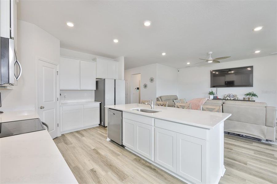 Furnished interior view inside a new home in Silverstone North, Palmetto (Image 29).