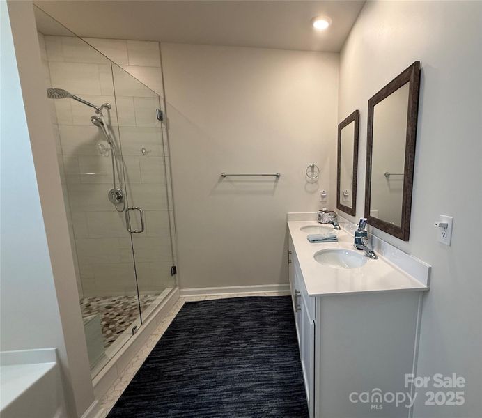 Furnished interior view inside a new home in , Lyman (Image 13).