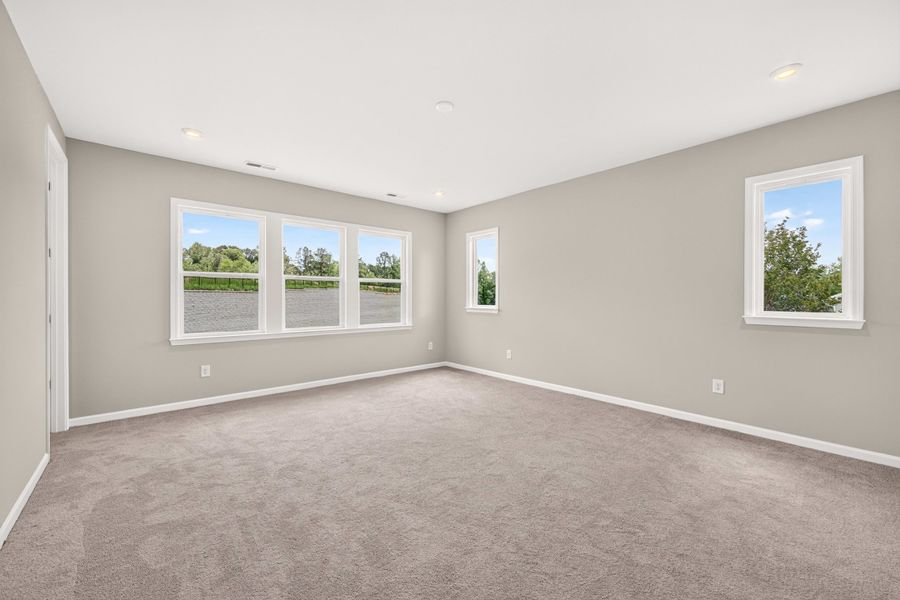 Spacious, unfurnished interior of a new home in Millstone, Cramerton (Image 21).