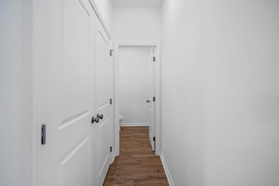 Spacious, unfurnished interior of a new home in Heritage River, Euharlee (Image 17).