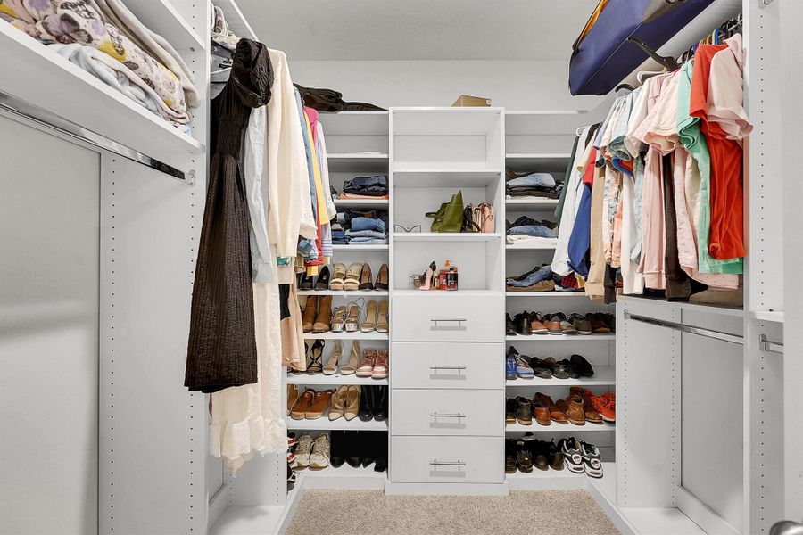 Image 38 of a home in .