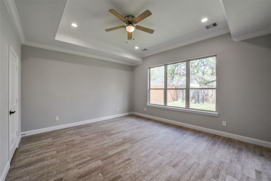 Spacious, unfurnished interior of a new home in , Richmond (Image 29).