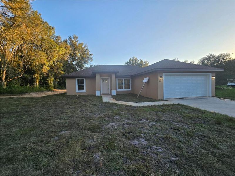Exterior details and patio area of a home in , Ocala (Image 22). Exterior details and patio area of a home in , Ocala (Image 22).