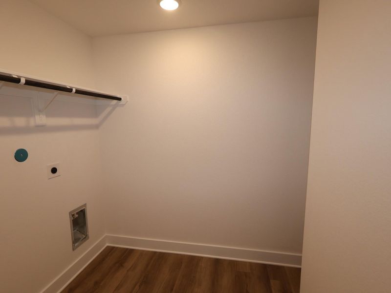 Spacious, unfurnished interior of a new home in Lago Mar, Santa Fe (Image 14).