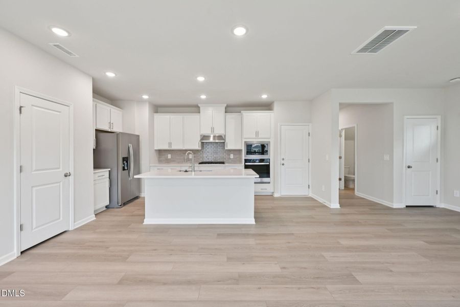 3 - Kitchen