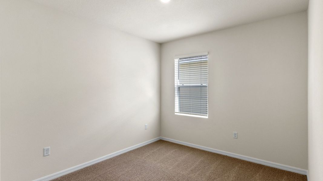 Spacious, unfurnished interior of a new home in Hamilton Bluff, Lake Hamilton (Image 15).
