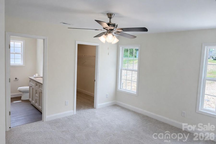 Spacious, unfurnished interior of a new home in , Salisbury (Image 14).
