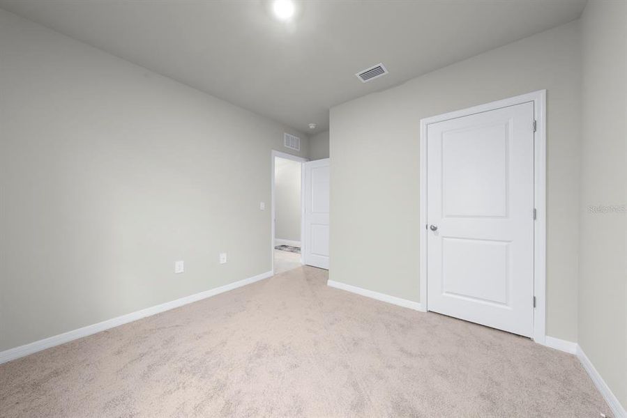 Spacious, unfurnished interior of a new home in , Port Charlotte (Image 54).