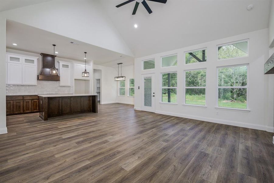 Spacious, unfurnished interior of a new home in , Terrell (Image 18).