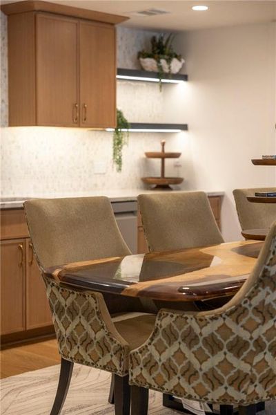 Furnished interior view inside a new home in , Gainesville (Image 11).