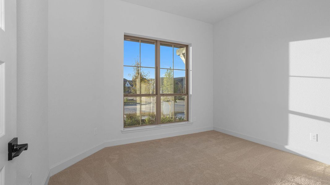 Spacious, unfurnished interior of a new home in Austin Point 60', Richmond (Image 9).