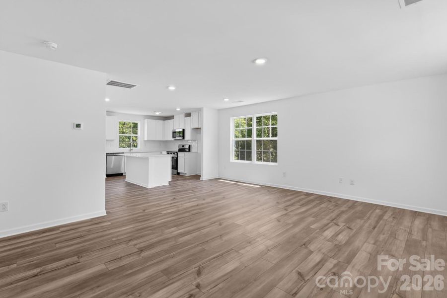 Spacious, unfurnished interior of a new home in Creekside Cottages, Bessemer City (Image 28).