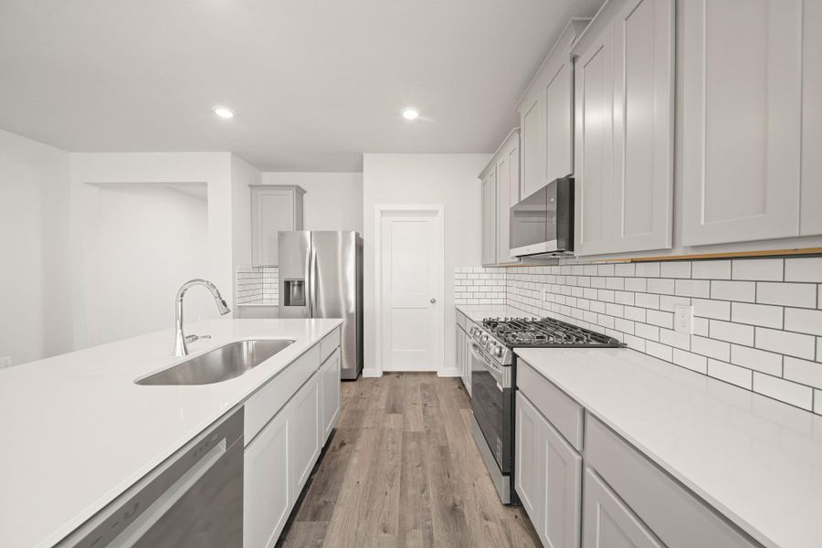 Furnished interior view inside a new home in Pearlbrook, Texas City (Image 6).