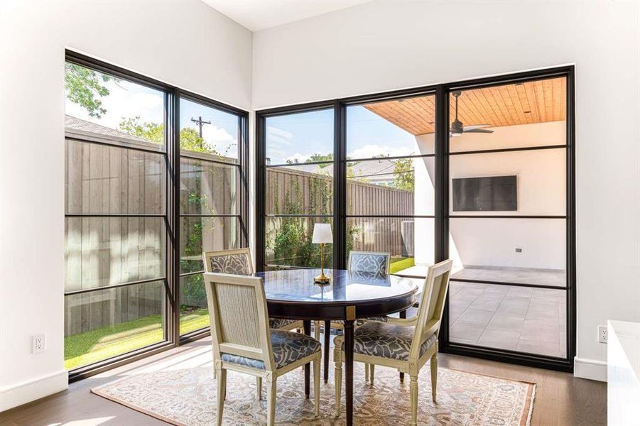Furnished interior view inside a new home in , Dallas (Image 8).
