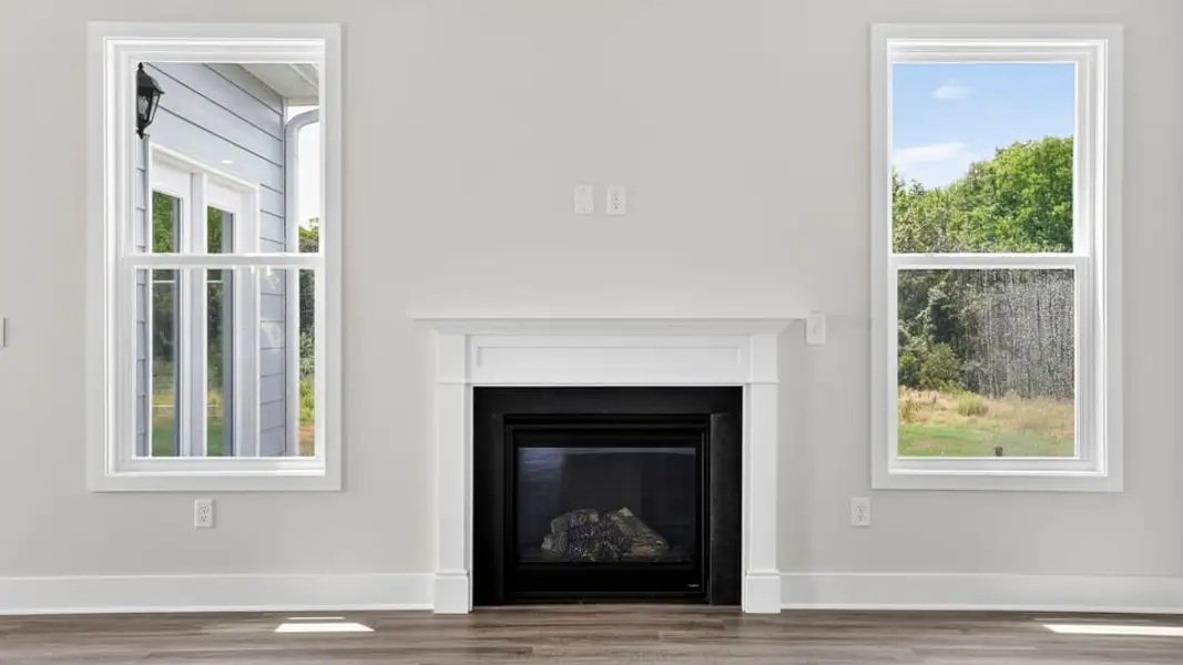 Spacious, unfurnished interior of a new home in Cottonwood Ridge, Piedmont (Image 27).