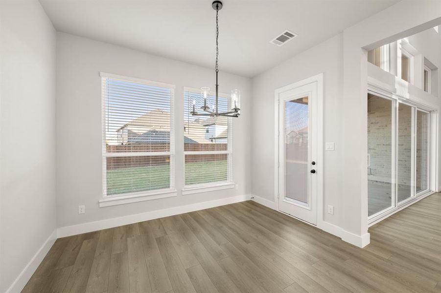 2115 Birdwatch- Dining-1