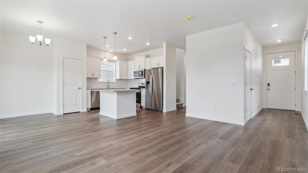 Spacious, unfurnished interior of a new home in Silver Peaks, Lochbuie (Image 12).