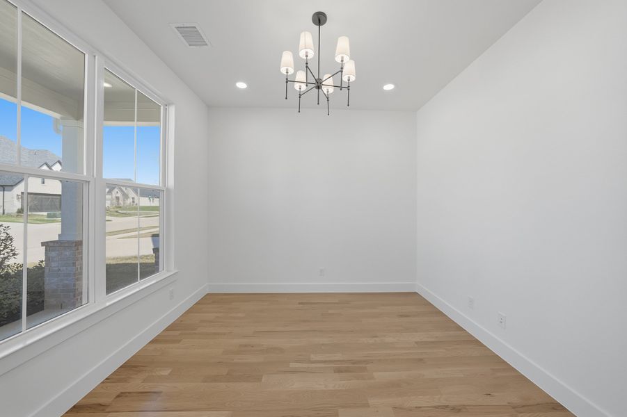 Spacious, unfurnished interior of a new home in Aster Park, McKinney (Image 28).