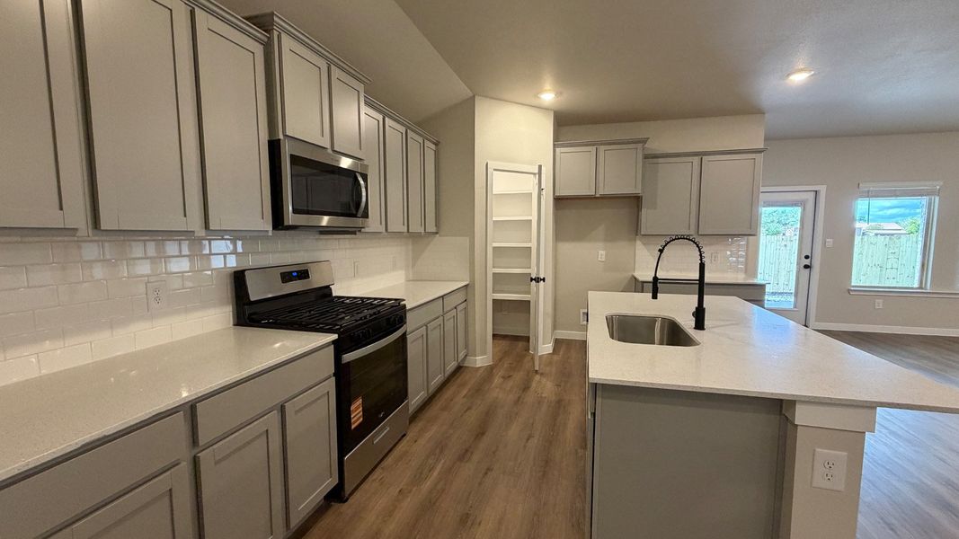 Furnished interior view inside a new home in The Lakes Northwest, Corpus Christi (Image 7).