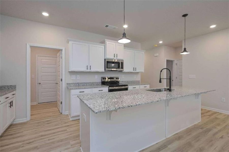 Furnished interior view inside a new home in Deer Creek, Temple (Image 4).