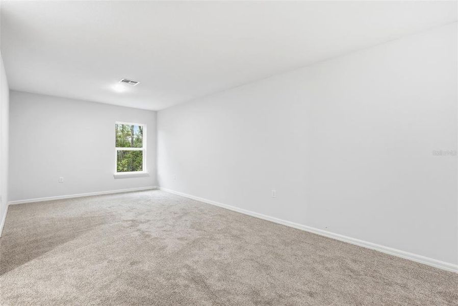 Spacious, unfurnished interior of a new home in , Altamonte Springs (Image 27).